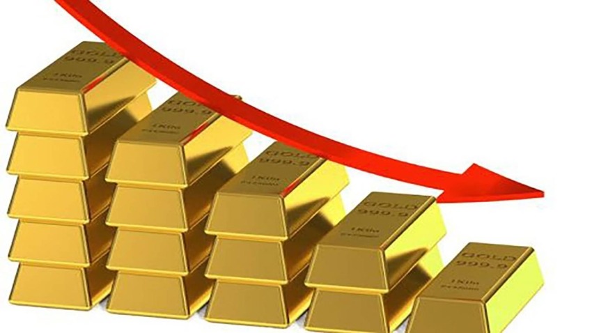 الذهب يفقد مكاسبه الأسبوعية وسط صعود النفط