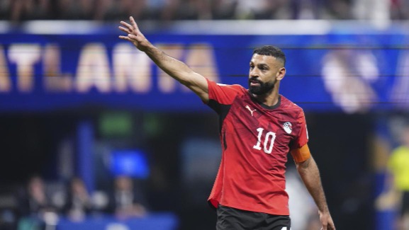محمد صلاح في مفاوضاتٍ مع نادٍ تركي... ووكيل أعماله يزيد الغموض