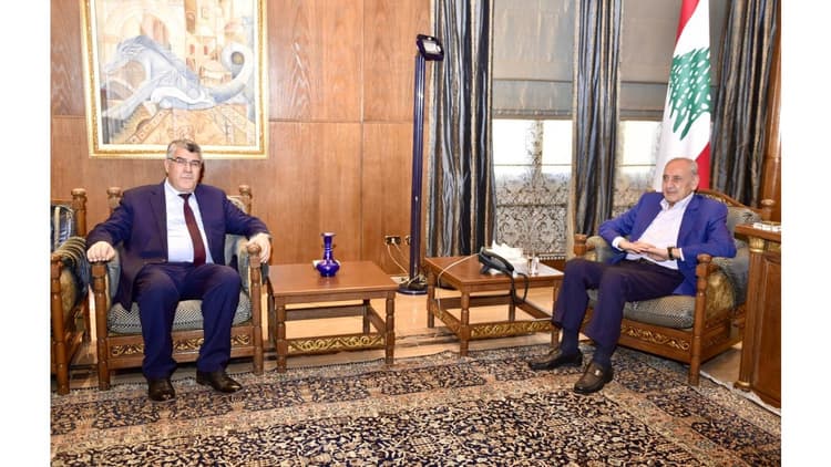 الرئيس بري يستقبل سفير الجزائر والمدير العام لـ"اوجيرو"