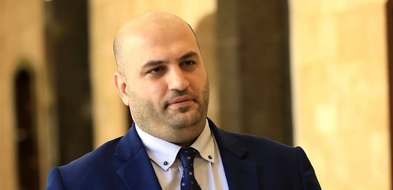 وزير الصحة يدين الاعتداء على مدير مستشفى سبلين الحكومي ويطالب بمحاسبة الفاعلين وتوفير الحماية للكوادر الطبية