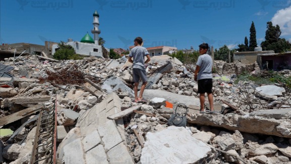 أهالي الرمادية جنوبي لبنان... جهودٌ لنفض ركام الحرب ومآسيها