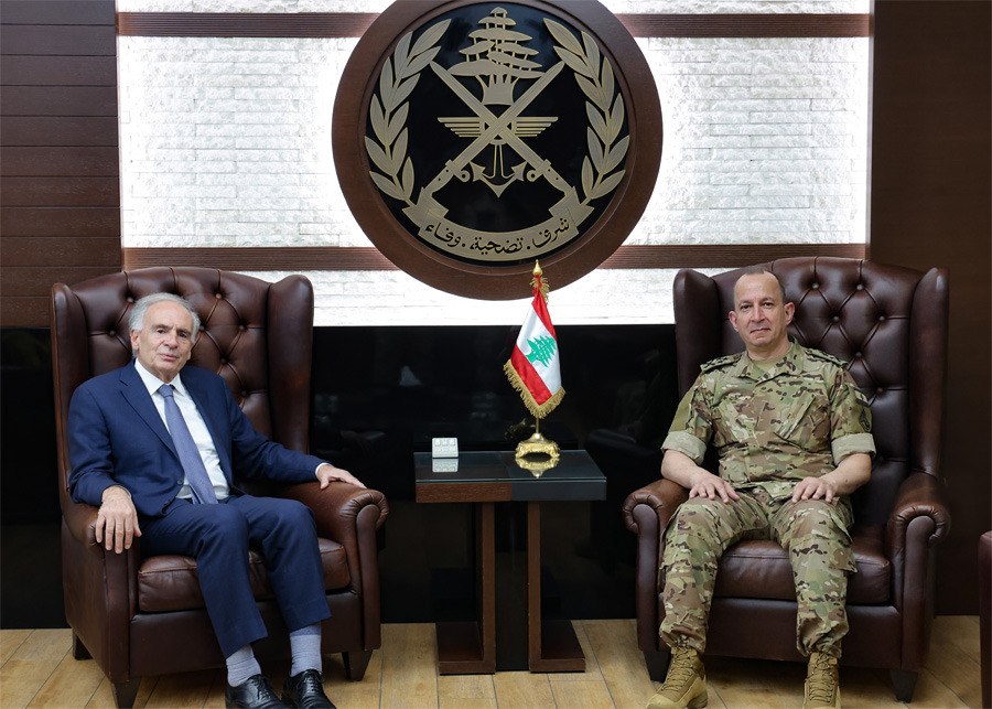 قائد الجيش يبحث مع أرنو الأوضاع في لبنان ومرحلة ما بعد "اليونيفيل"