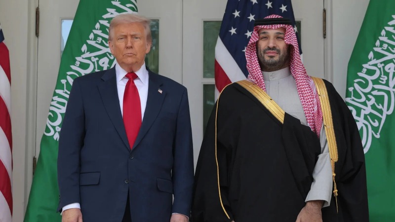 بن سلمان يدخل على خط الضربة الكبرى… هذا ما طلبه من ترامب!