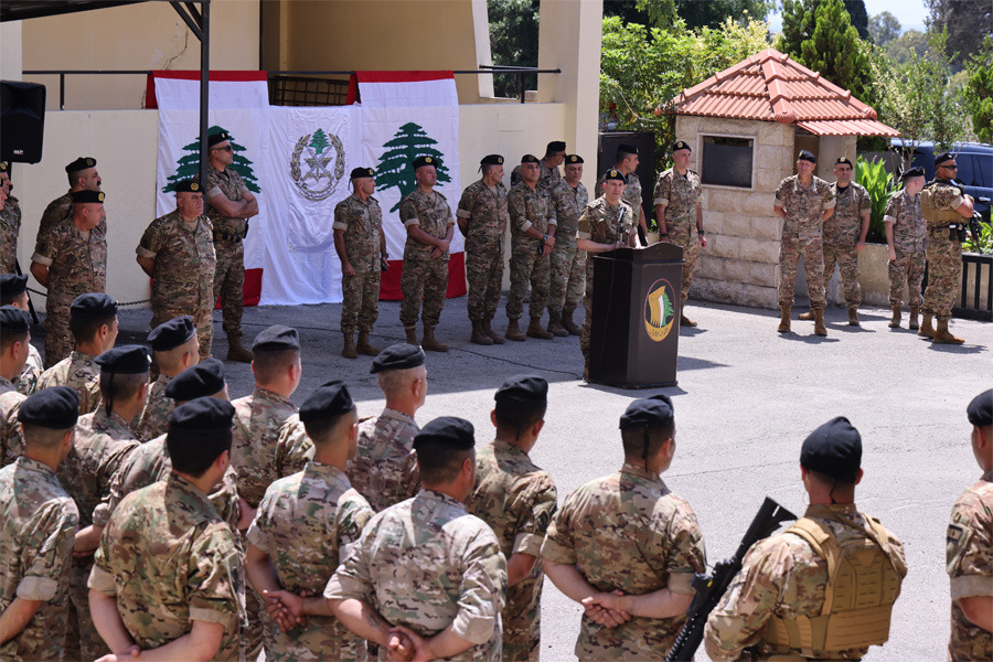 قائد الجيش يتفقَّد وحدات عسكرية منتشرة في صيدا والسعديات: طائفتنا لبنان وإيماننا برسالتنا ثابت لا يتزعزع