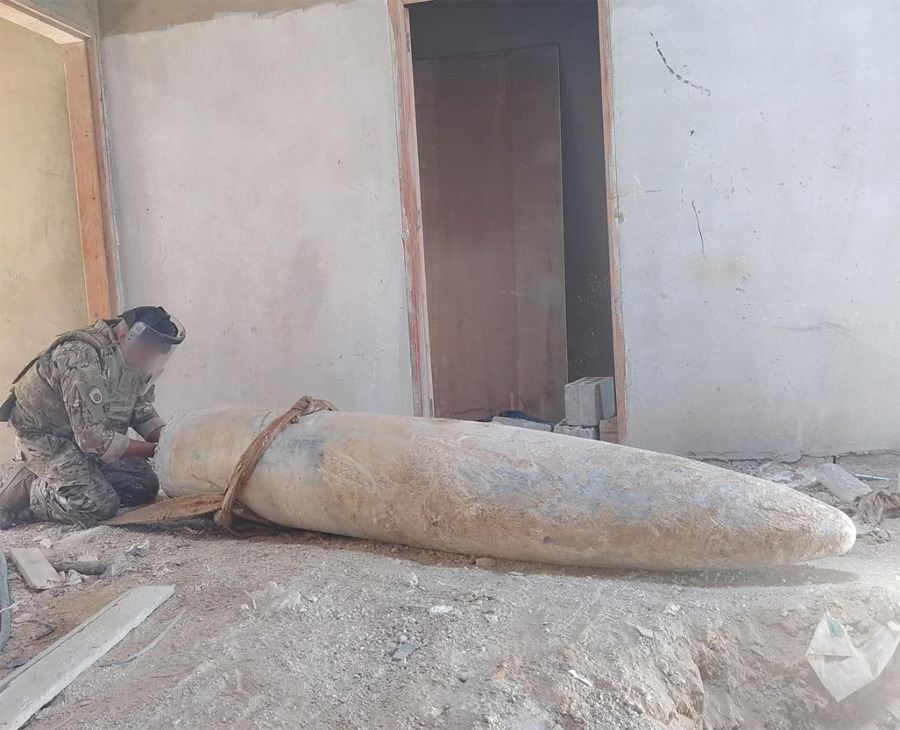 الجيش يفكك صواريخ وقنابل طيران غير منفجرة من مخلفات العدوان الإسرائيلي