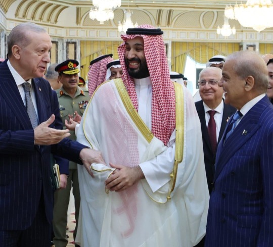 السعودية وتركيا وباكستان توقع اتفاقية "مكة للدفاع المشترك"