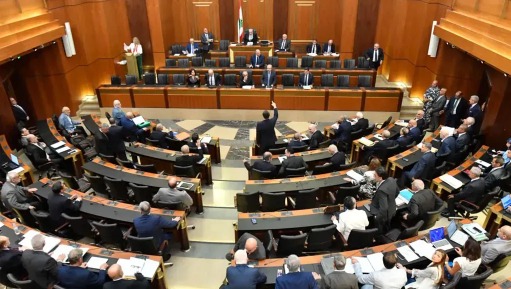 فشل مجلسي سياسي بقوانين "الإعلام" و"العفو" و"إلغاء الإعدام"