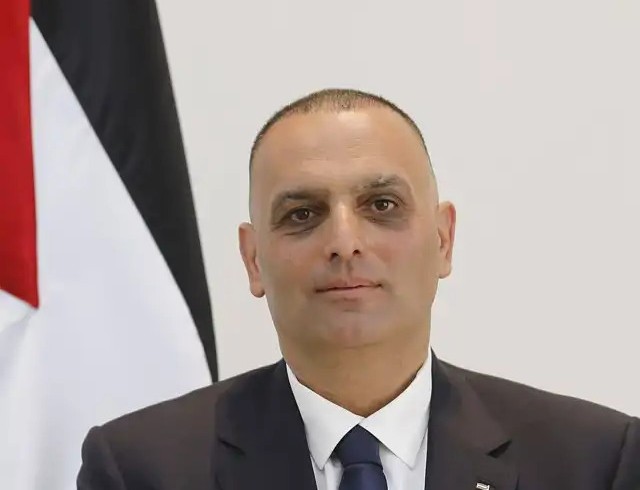 قوات الاحتلال تعتقل وزير شؤون القدس أشرف الأعور