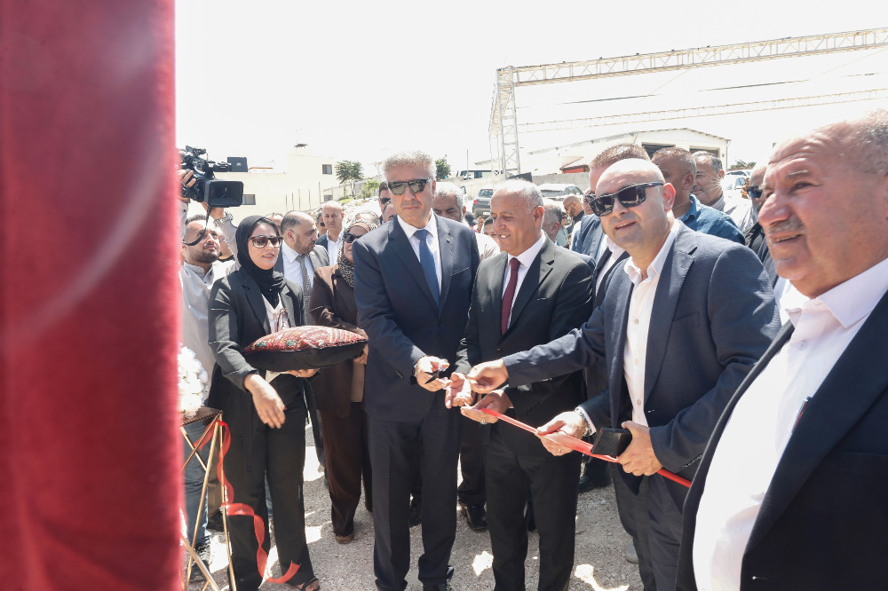 عساف ممثلاً الرئيس عباس في وضع حجر الأساس للمستشفى الهندي التخصصي في عرابة: شعبنا يريد السلام ويسعى من أجله