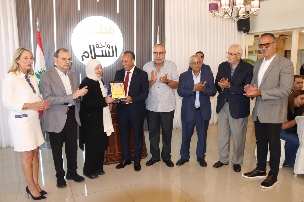 "جمعية جامع البحر" تكرّم القاضي إيهاب بعاصيري لمناسبة نيله شهادة الدكتوراه في القانون بدرجة امتياز