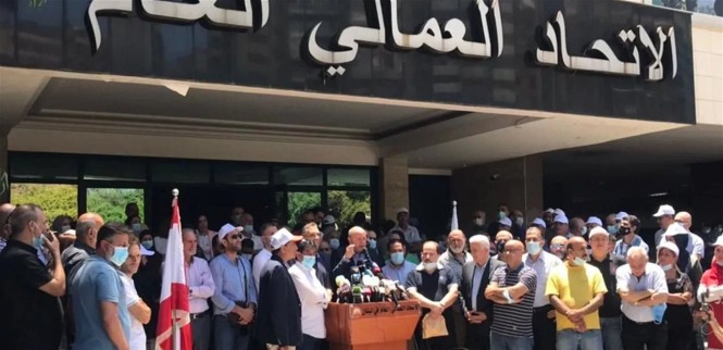 الشارع العمالي يستعد للتصعيد وأزمة النزوح تهدد العام الدراسي