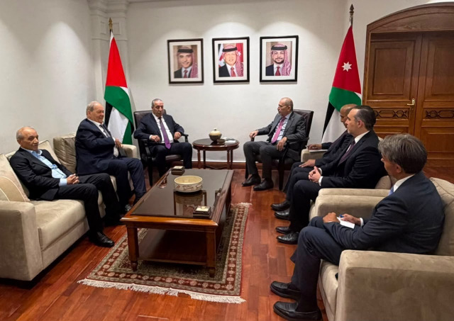 الشيخ يلتقي نائب رئيس الوزراء وزير الخارجية الأردني لبحث تطورات الأوضاع في الأراضي الفلسطينية