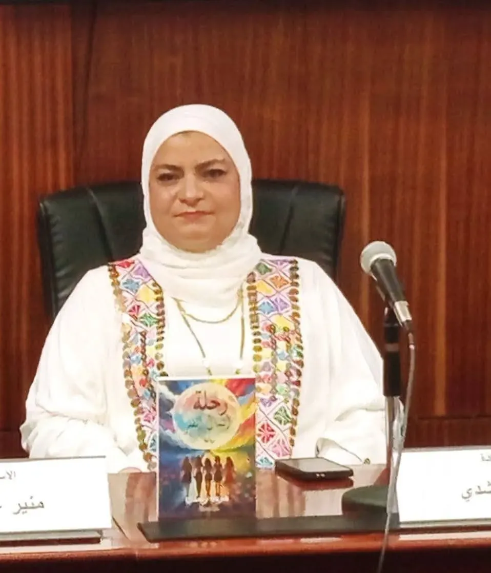الروائية مروة رشدي: "اكتمال القمر، الذي يرمز لاكتمال الذات، هي رحلة متصلة لا منتهية لسبر أغوار الذات"