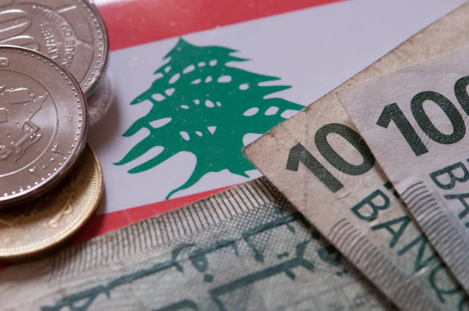 الليرة والسياسة النقدية