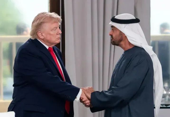 ماذا دار في الاتصال بين رئيس الامارات وترامب؟