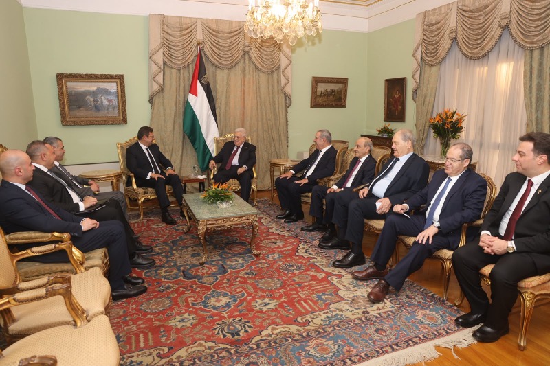الرئيس عباس يستقبل مدير المخابرات العامة المصرية