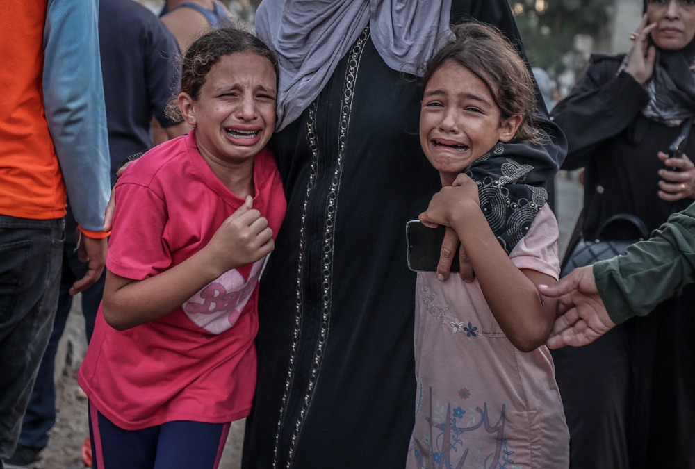الاحتلال يقتل ما تبقى من حياة في غزة