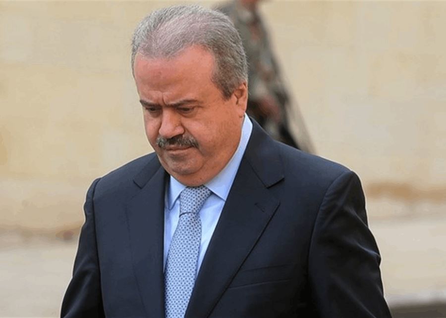 جابر يوقّع مرسومًا لإلغاء زيادة الرسوم على مستوردات الصناعيين
