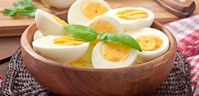 هذا ما يفعله تناول البيض يومياً بمستويات سكر الدم