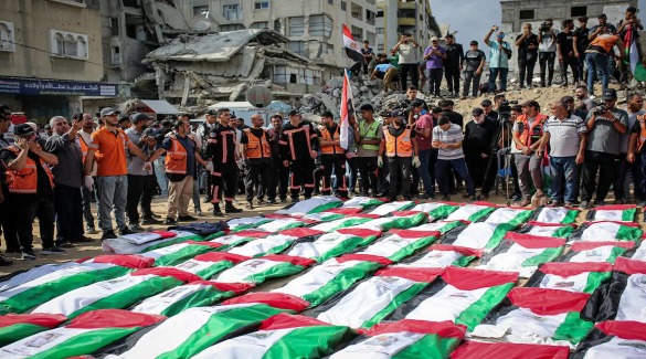 تشييع جثامين 105 شهداء انتشلوا من تحت أنقاض مبانٍ مدمرة في غزة