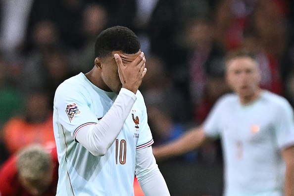 مبابي في مواجهة غضب جماهير ريال مدريد.. الجدل يتجدد خارج الملعب