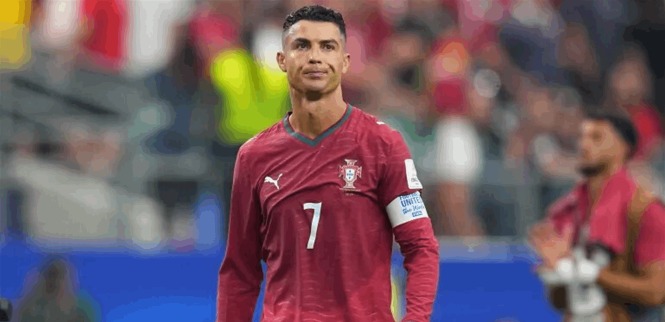 خلاف مفاجئ.. رونالدو يترك منتخب البرتغال