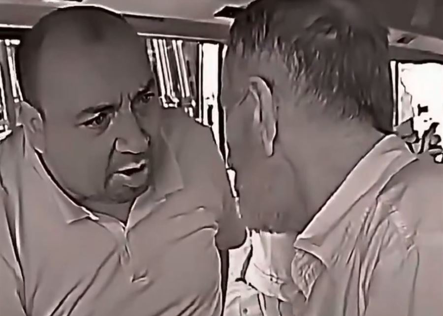 توقيف شخص تهجّم على سائق مسن داخل حافلة للنقل المشترك