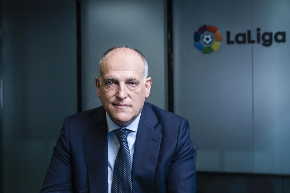 ريال مدريد يوسّع دائرة اتهاماته لتشمل خافيير تيباس