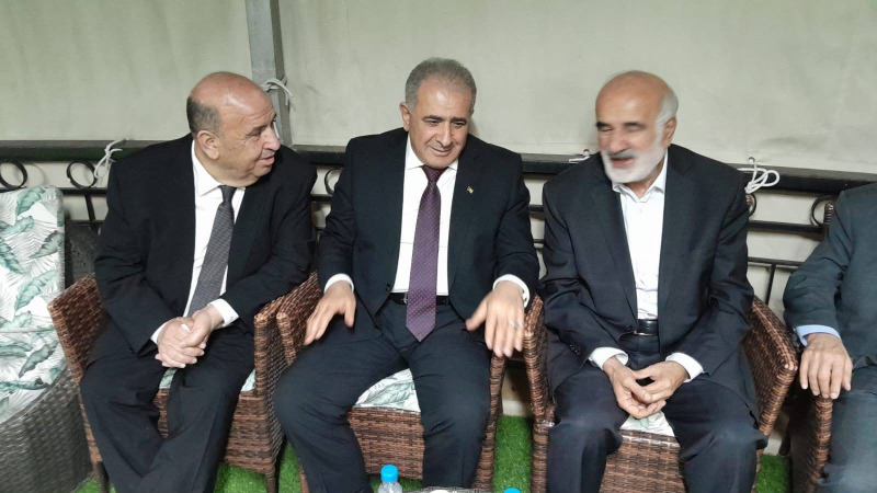 السفير الاسعد يعزي برحيل احمد حسن دنش في بلدته الغازية
