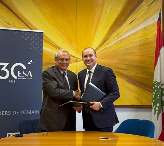 مذكّرة تفاهم بين مصرف الإسكان والمعهد العالي للأعمال ESA