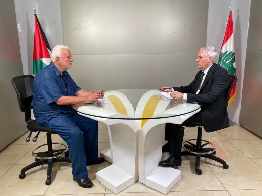 فيديو - هيثم زعيتر يستضيف أبو العردات حول "تطورات الأوضاع في مخيم عين الحلوة" 04-08-2023
