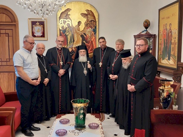 بطاركة ورؤساء الكنائس في القدس يطالبون بإدخال الإمدادات الإنسانية إلى قطاع غزة