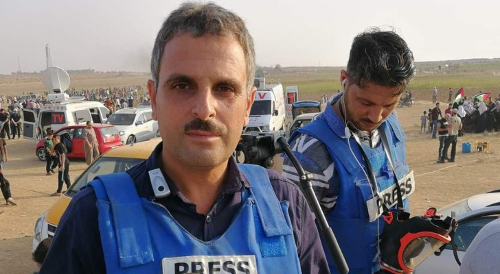 استشهاد مراسل تلفزيون فلسطين محمد أبو حطب وعدد من أفراد عائلته