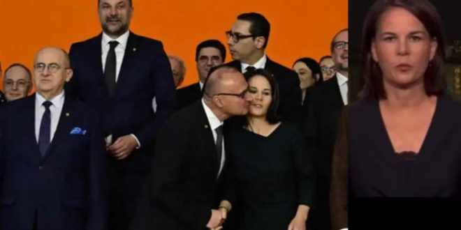 بالفيديو - قُبلة الوزير تحرج الوزيرة!