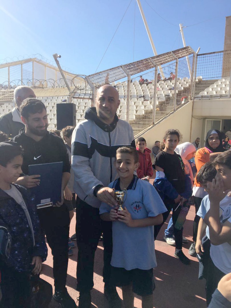 ضمن أنشطة "اليوم العالمي للتضامن مع الشعب الفلسطيني" ... تتويج الفائزين في المهرجان الرياضي لـ"مدرسة الحاج بهاء الدين الحريري"