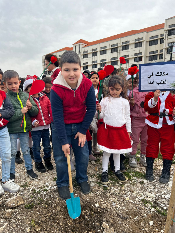 "جمعية المحافظة على البيئة" في الغازية تطلق حملة تشجير "حديقة المربي فوزي غدار"