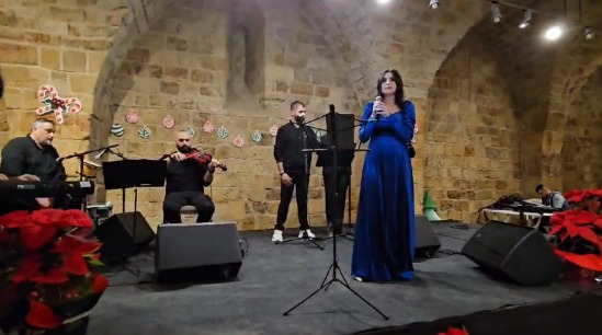 مهرجان "ميلاد للسلام" في خان الإفرنج بيومه الثاني: أمسيتان لـ"السوبرانو داني أبو عاصي" و"كورال الإنجيلية" وموكب ميلادي لفرقة " Qanz Parade "