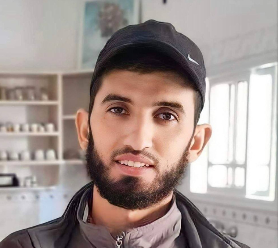 بالفيديو - استشهد ساجدًا ... لحظة استهداف الاحتلال مقاومًا فلسطينيًّا في غزة