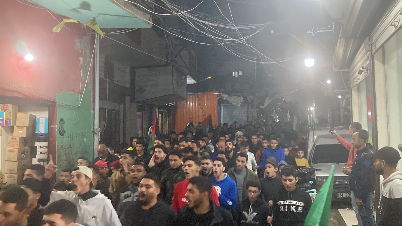 مظاهرة حاشدة في مخيم برج الشمالي تنديدًا باغتيال العاروري