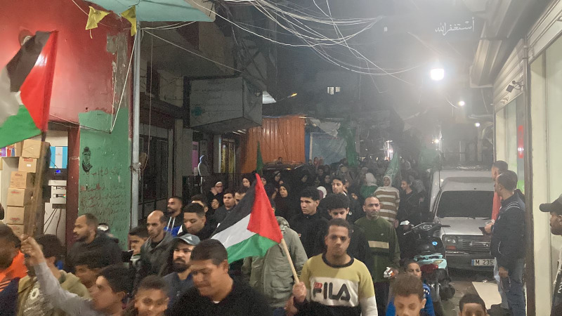 مظاهرة حاشدة في مخيم برج الشمالي تنديدًا باغتيال العاروري