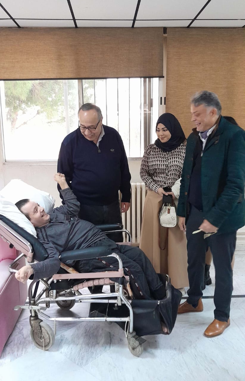 د. حامد أبو ظهر زار ووفد من جمعية "أعمالنا" "مستشفى دار السلام للمسنين"