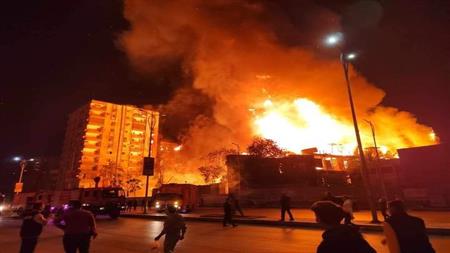 بالفيديو - حريق ضخم يلتهم استوديو الأهرام جنوبي القاهرة!