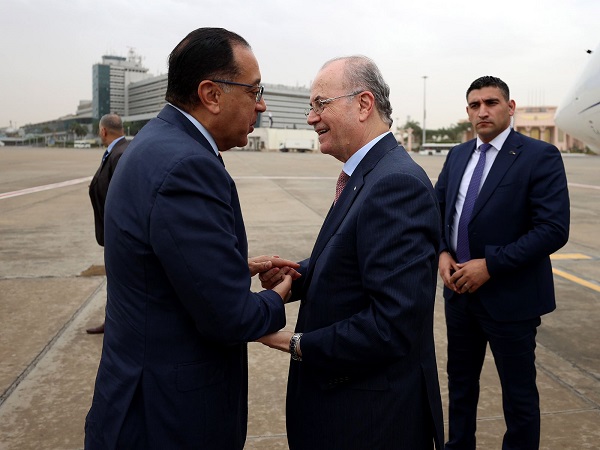 رئيس الوزراء محمد مصطفى يلتقي الرئيس المصري في القاهرة