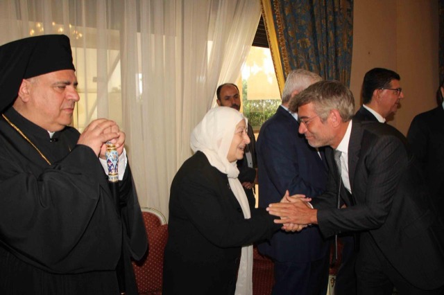 عائلة المرحوم مصطفى الحريري " أبو نادر" اختتمت تقبل التعازي في دارة مجدليون وتتقبلها الإثنين في بيت الوسط - بيروت