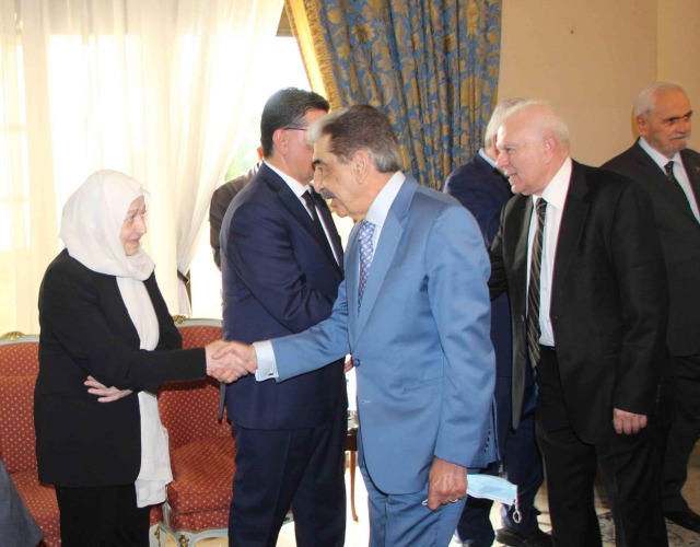 عائلة المرحوم مصطفى الحريري " أبو نادر" اختتمت تقبل التعازي في دارة مجدليون وتتقبلها الإثنين في بيت الوسط - بيروت