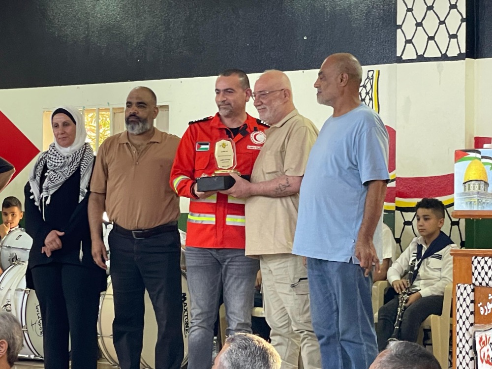 المؤسسات الحركية في منطقة صور تكرم فرق وحدة الاسعاف والطوارئ وافواج الاطفاء الفلسطينية في الجنوب بمناسبة ذكرى النكبة