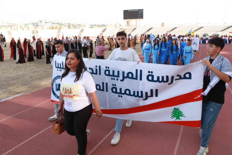 مهرجان الفلكلور الوطني في صيدا .. تجسيد للعزة والكرامة