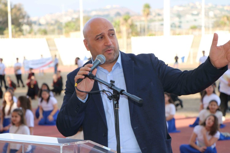 مهرجان الفلكلور الوطني في صيدا .. تجسيد للعزة والكرامة