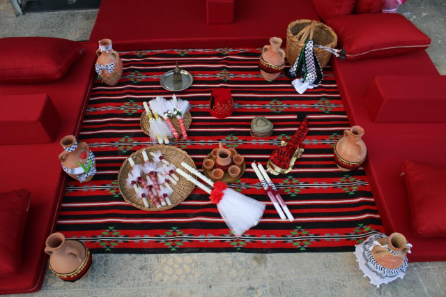 تدشين مشروع "artistine Palestinian designs" للتراثيات