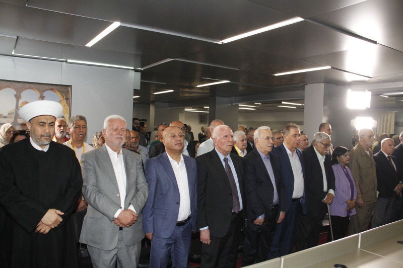 الأحمد في مؤتمر "فتح" - لبنان: نتمسك بخيار الوحدة الوطنية الفلسطينية في إطار "منظمة التحرير"